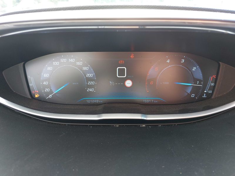 Peugeot 3008 2.0 Blue-HDi GT Line 2018 – снимка 12
