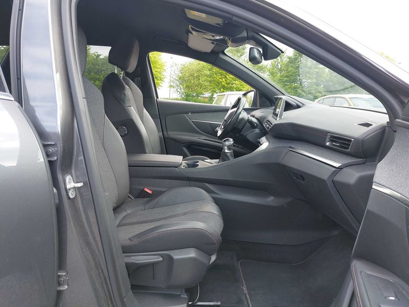 Peugeot 3008 2.0 Blue-HDi GT Line 2018 – снимка 10