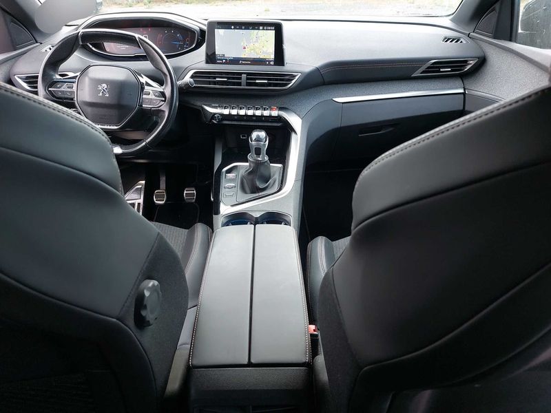Peugeot 3008 2.0 Blue-HDi GT Line 2018 – снимка 11