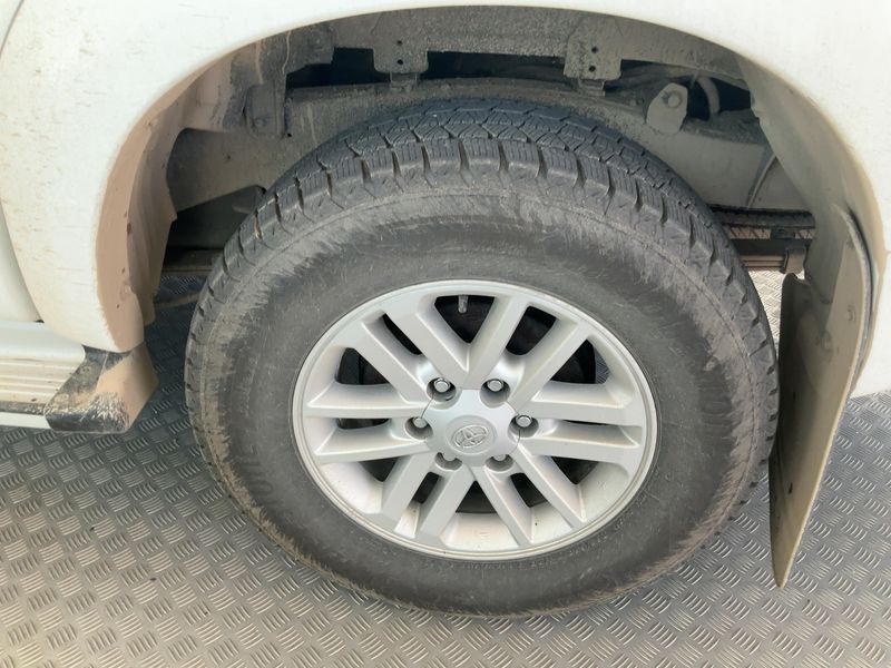Toyota Hilux 3.0 Turbodiesel Double Cab Life 4x4 2012 – снимка 5