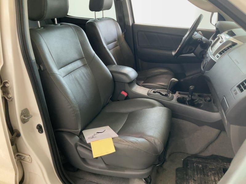 Toyota Hilux 3.0 Turbodiesel Double Cab Life 4x4 2012 – снимка 17