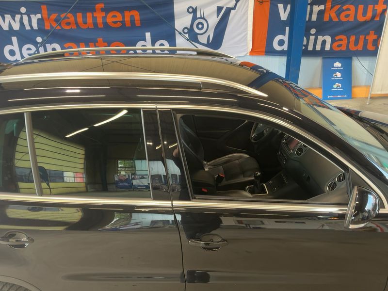 Volkswagen Tiguan 2.0 TSI Sport & Style 4Motion 2012 – снимка 13