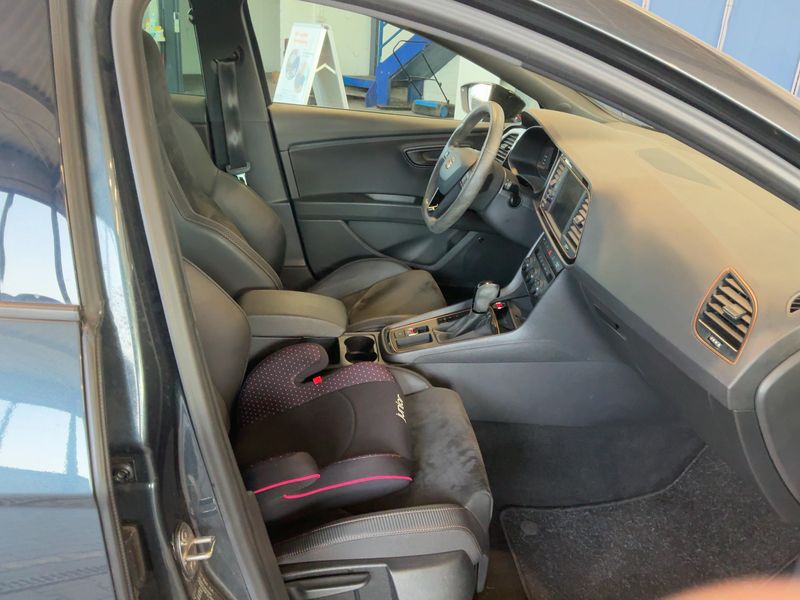 Seat Leon 2.0 TSI Cupra 300 4Drive R 2020 – снимка 17