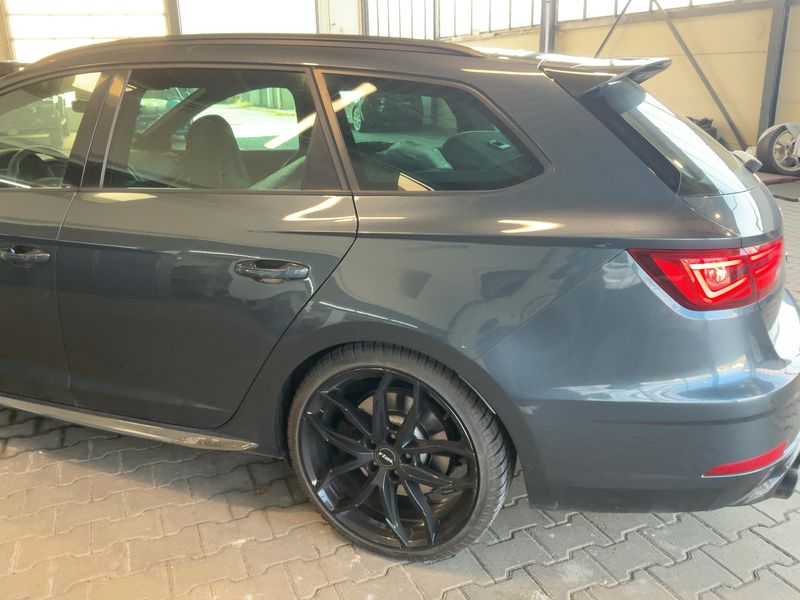 Seat Leon 2.0 TSI Cupra 300 4Drive R 2020 – снимка 6
