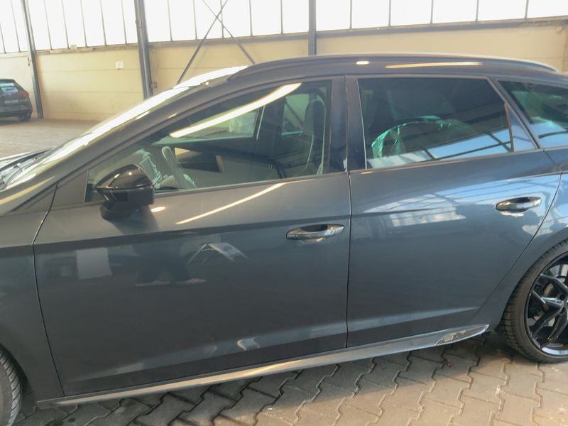 Seat Leon 2.0 TSI Cupra 300 4Drive R 2020 – снимка 4