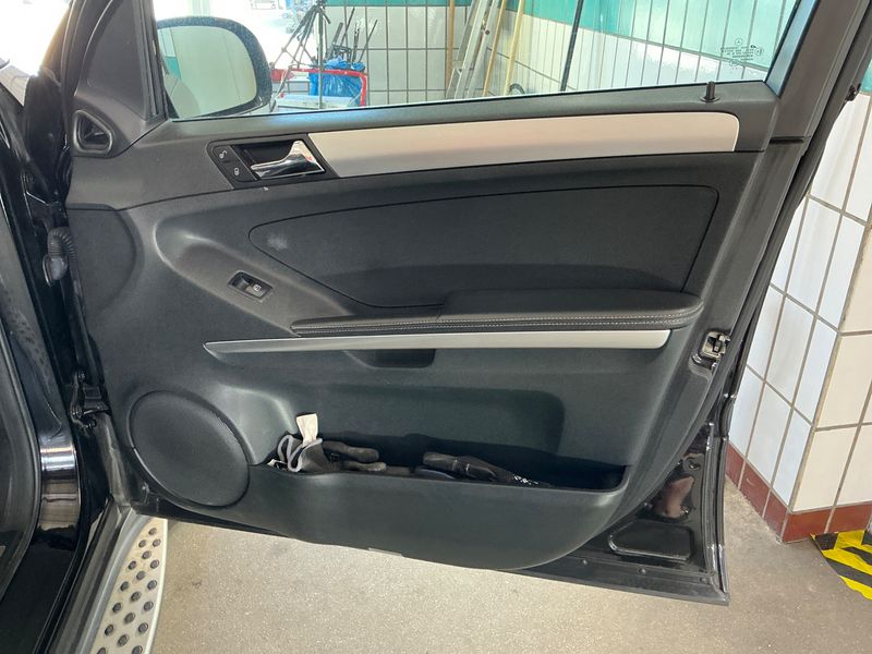 Mercedes-Benz M-Klasse ML 280 CDI 2008 – снимка 26