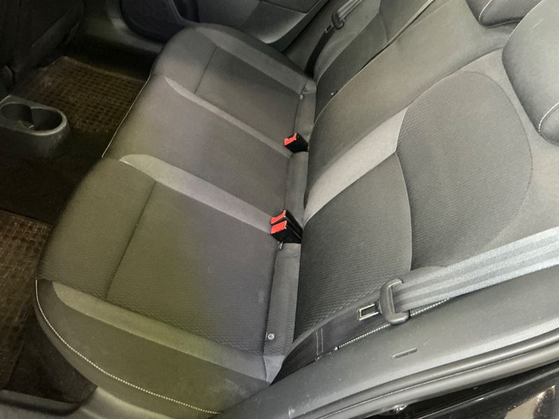 Skoda Rapid Spaceback 1.2 TSI Ambition 2014 – снимка 38