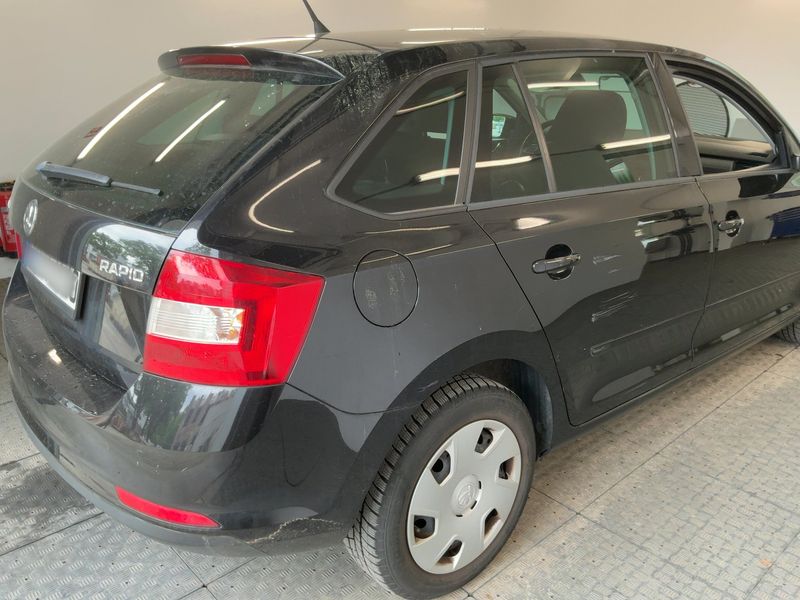 Skoda Rapid Spaceback 1.2 TSI Ambition 2014 – снимка 8
