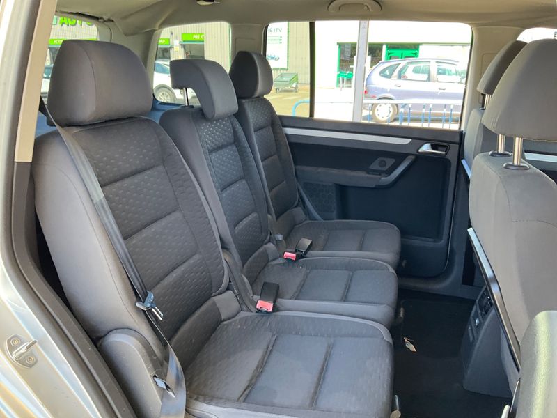 Volkswagen Touran 2.0 TDI Trendline 2008 – снимка 14