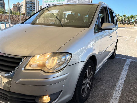 Volkswagen Touran 2.0 TDI Trendline 2008 – снимка 2