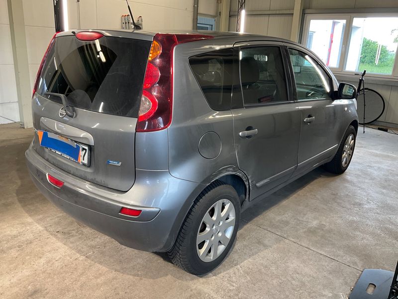 Nissan Note 1.4 I-Way 2011 – снимка 2