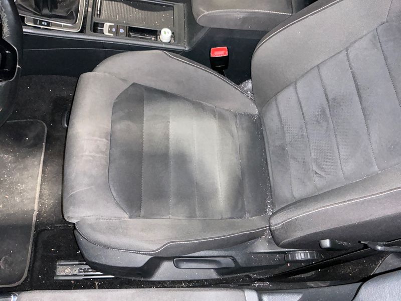Volkswagen Golf VII 1.6 TDI Carat BlueMotion Tech 2015 – снимка 22