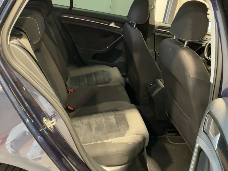 Volkswagen Golf VII 1.6 TDI Carat BlueMotion Tech 2015 – снимка 19