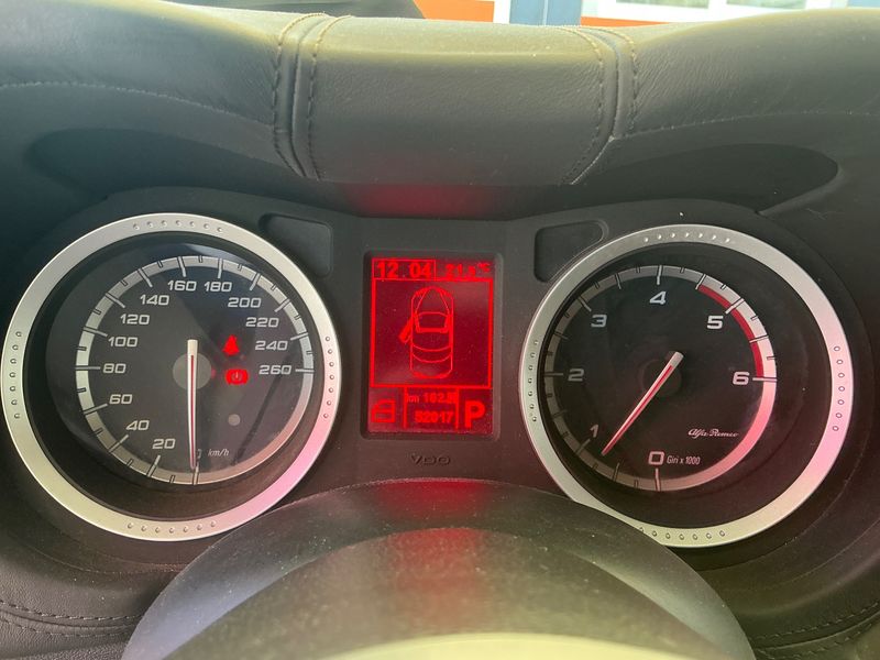Alfa Romeo Alfa Spider 2.4 JTD Q-Tronic 2008 – снимка 18