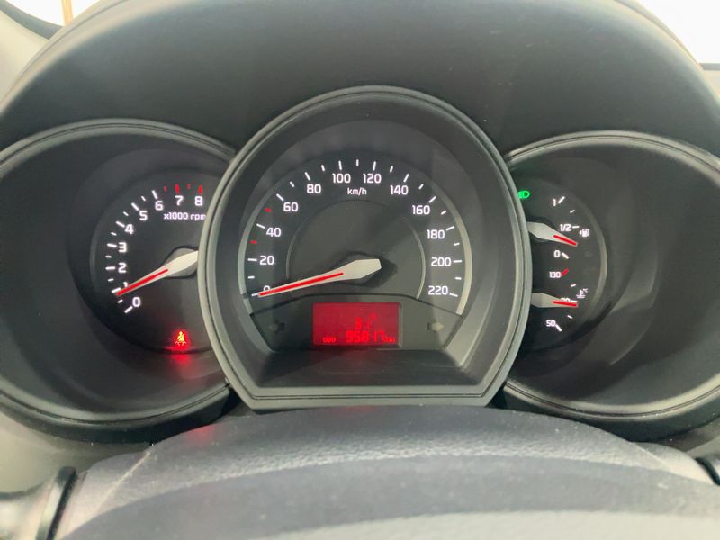 Kia Rio 1.2 Titan 2015 – снимка 19