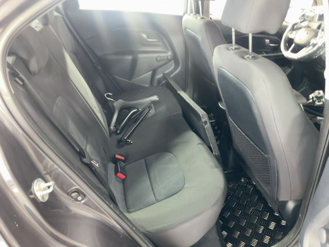 Kia Rio 1.2 Titan 2015 – снимка 20