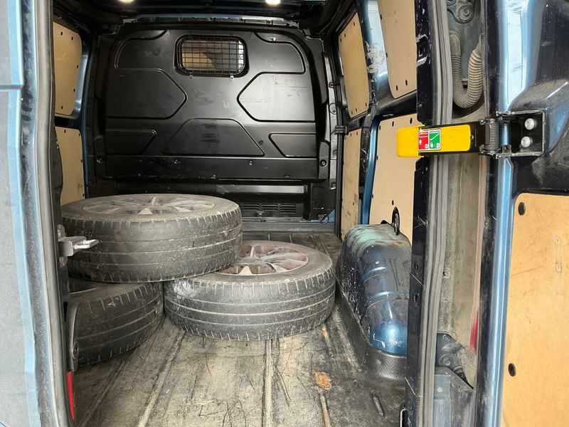 Ford Transit Custom 2.0 TDCi 310 L1 Sport 2019 – снимка 24