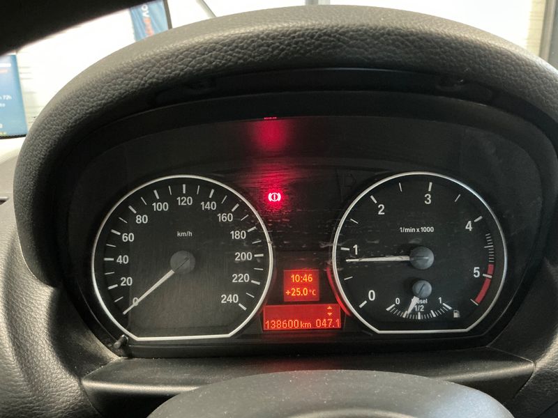 BMW 1er 116d Edition 2011 – снимка 18