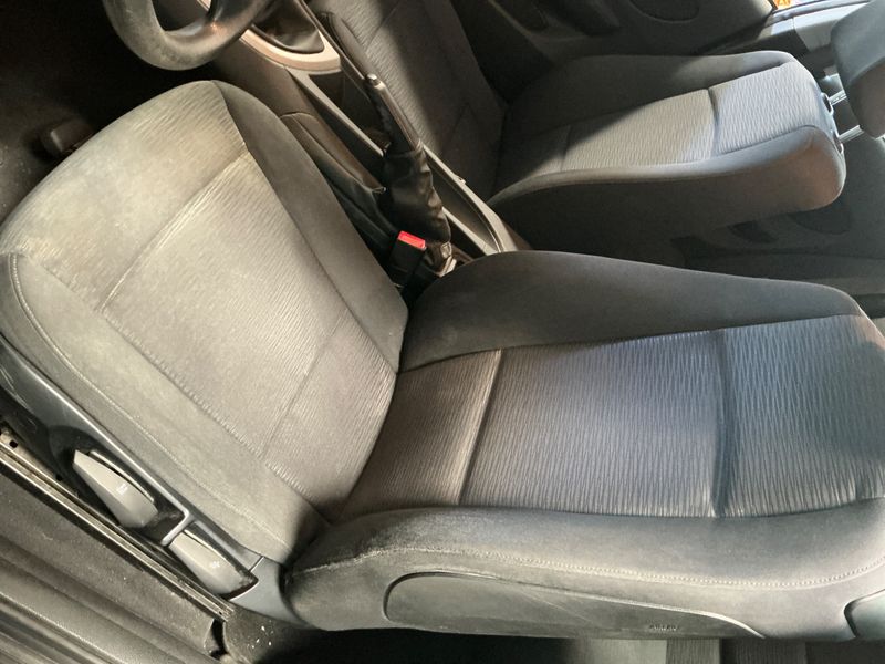 BMW 1er 116d Edition 2011 – снимка 25