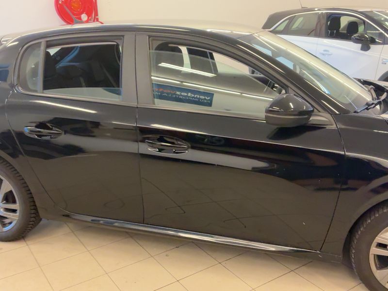 Peugeot 208 1.2 PureTech Active Pack 2021 – снимка 10