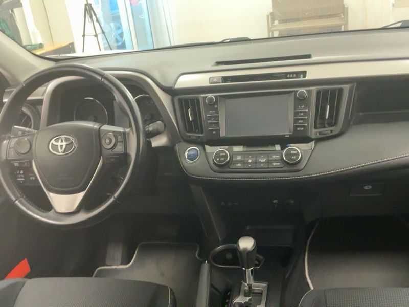 Toyota RAV 4 2.5 Hybrid Edition-S 2017 – снимка 18