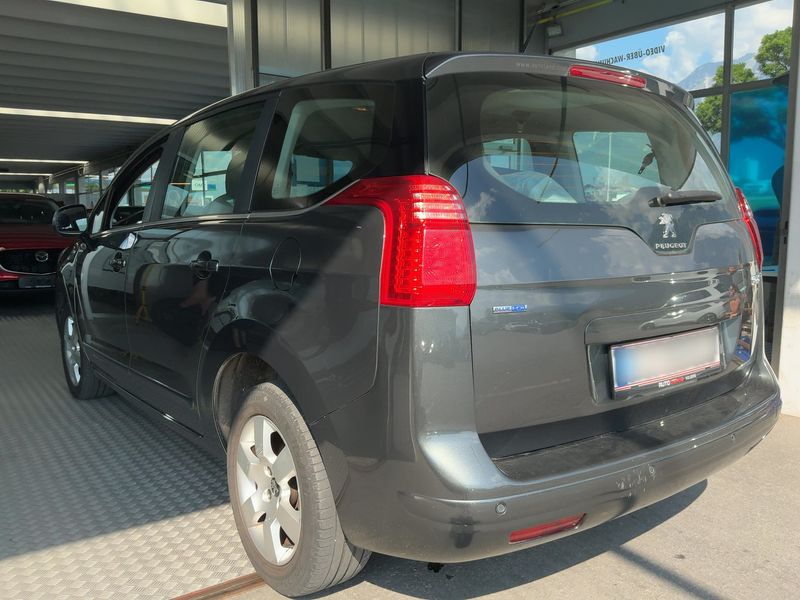 Peugeot 5008 1.6 Blue-HDi Active 2016 – снимка 6