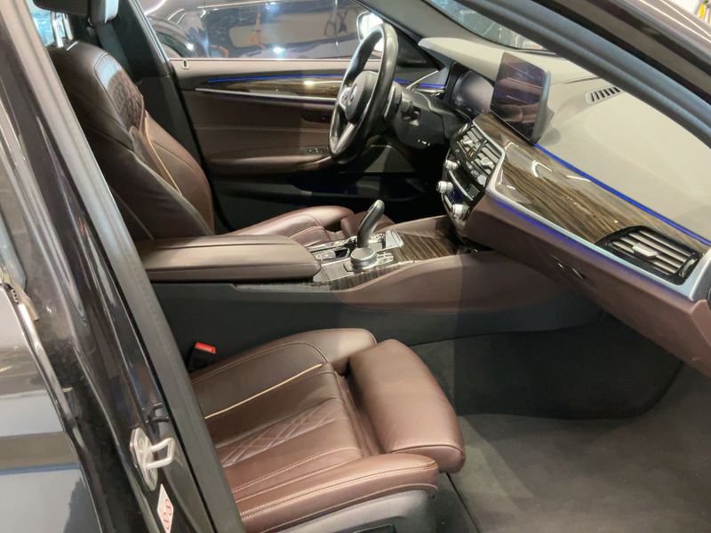 BMW 5er 540d Mild-Hybrid xDrive M Sport 2020 – снимка 16