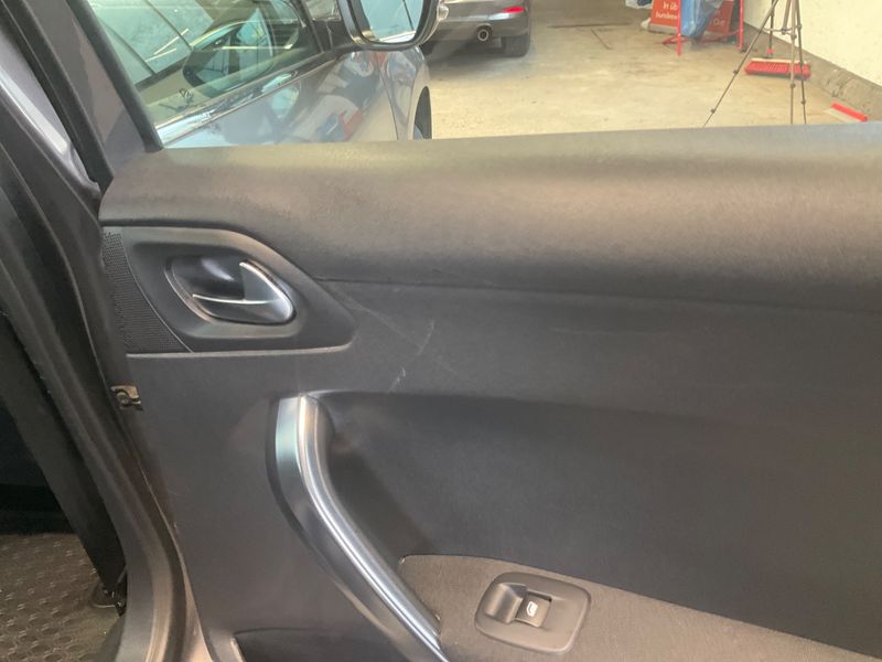 Peugeot 2008 1.6 Blue-HDi Allure 2016 – снимка 23