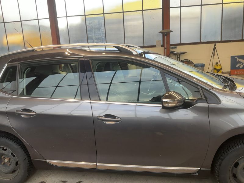 Peugeot 2008 1.6 Blue-HDi Allure 2016 – снимка 10