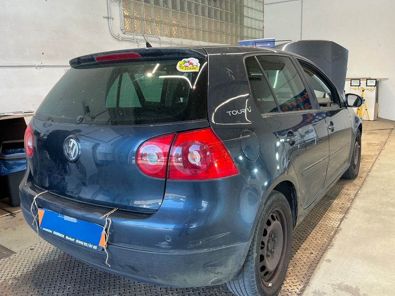 Volkswagen Golf V 1.9 TDI Tour 2007 – снимка 2
