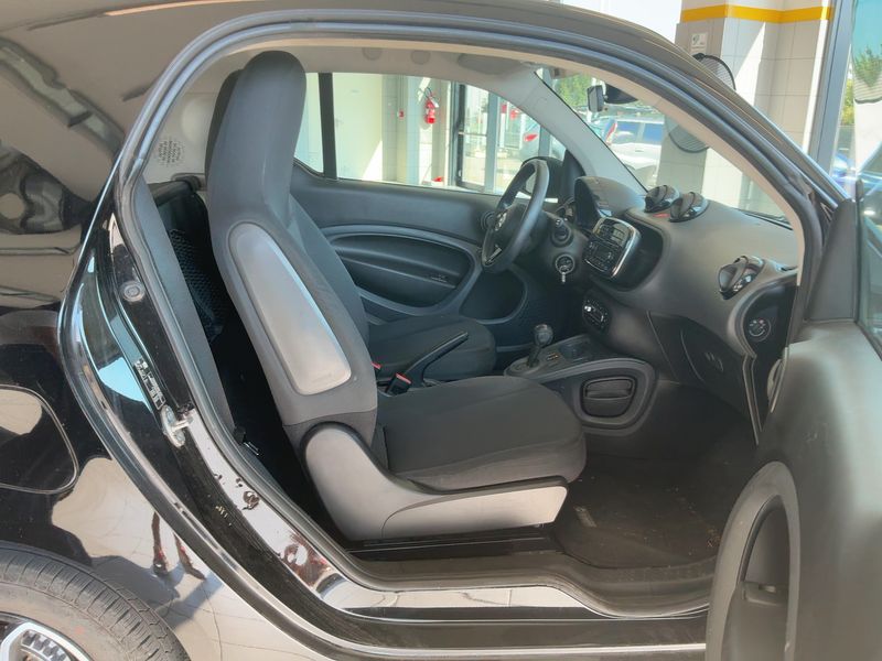 Smart fortwo 1.0 youngster 2015 – снимка 16