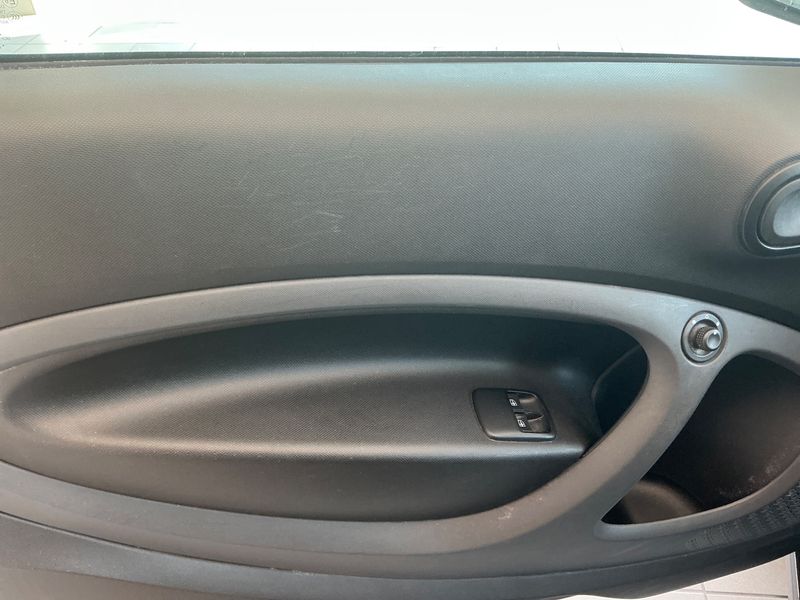 Smart fortwo 1.0 youngster 2015 – снимка 22