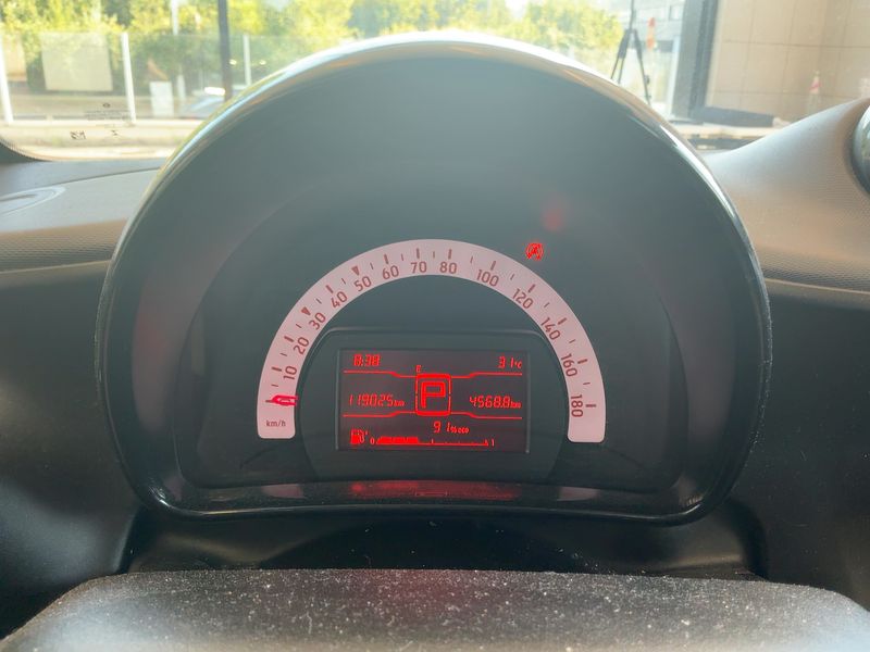 Smart fortwo 1.0 youngster 2015 – снимка 18