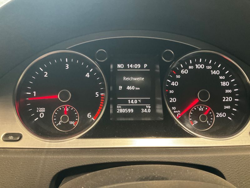 Volkswagen Passat 2.0 TDI Highline 4Motion 2010 – снимка 4