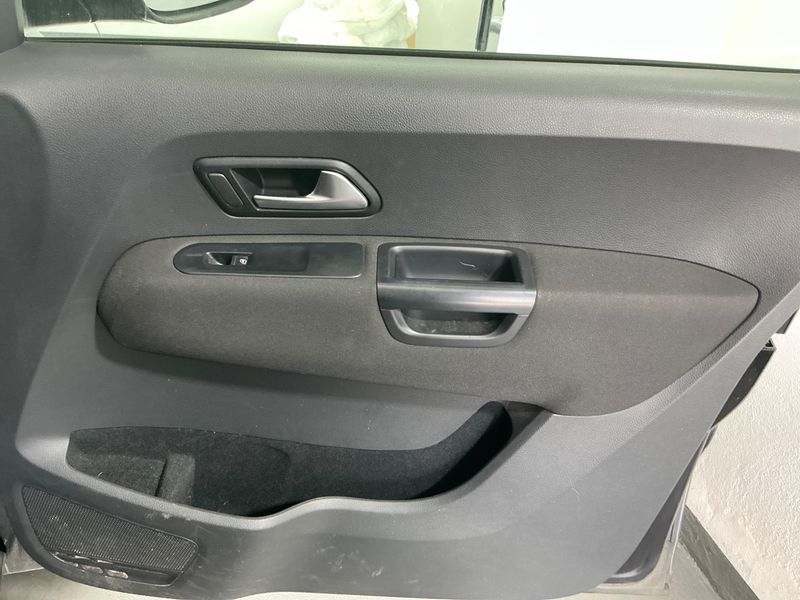 Volkswagen Amarok 3.0 V6 TDI Comfortline DoubleCab 4Motion 2017 – снимка 39