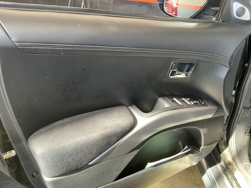 Mitsubishi Outlander 2.2 DI-D Kaiteki 4WD 2011 – снимка 29