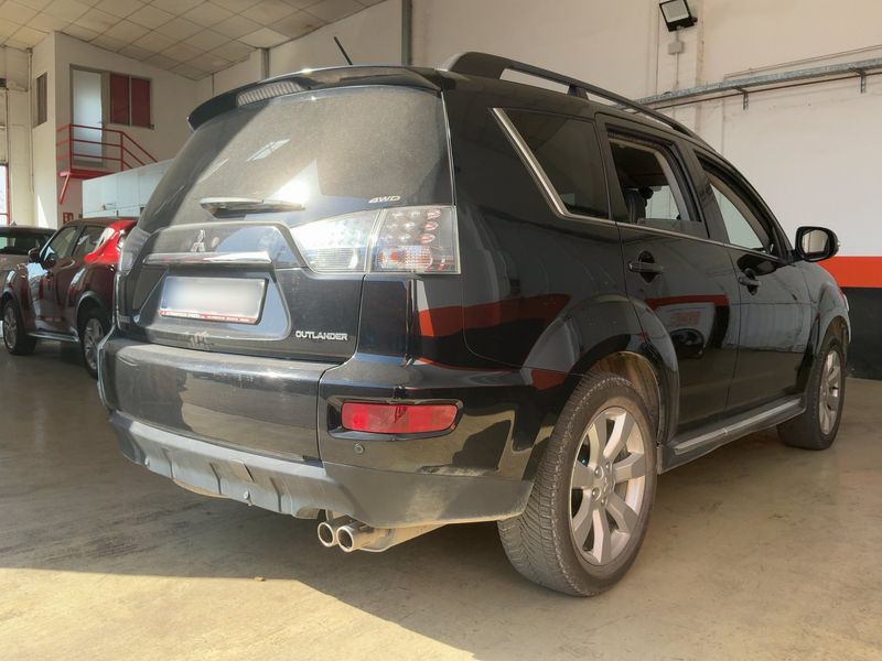 Mitsubishi Outlander 2.2 DI-D Kaiteki 4WD 2011 – снимка 8