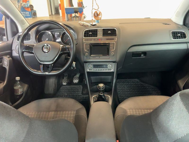 Volkswagen Polo 1.4 TDI Comfortline BlueMotion Tech 2015 – снимка 17