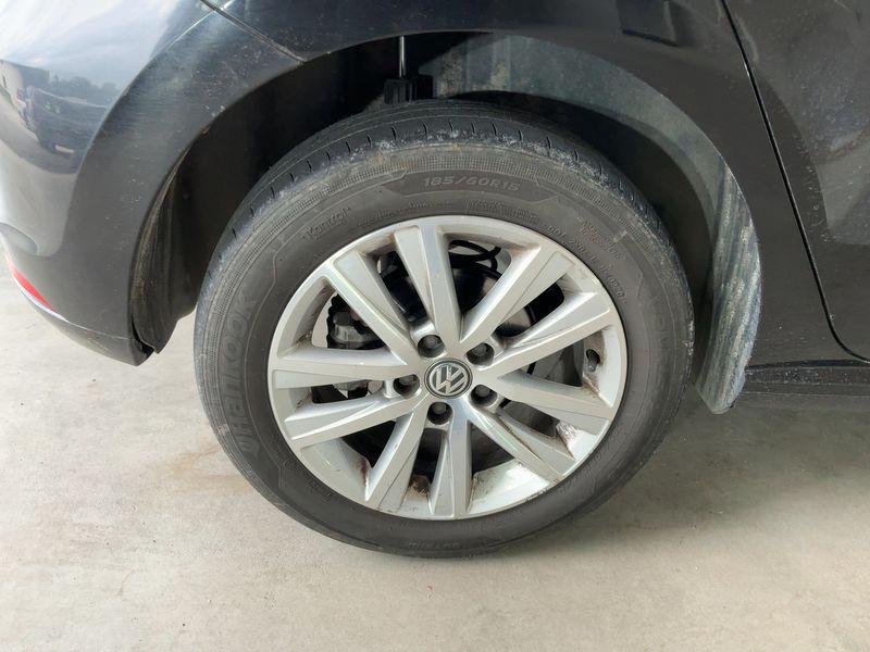 Volkswagen Polo 1.4 TDI Comfortline BlueMotion Tech 2015 – снимка 9