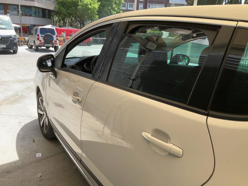 Peugeot 3008 1.6 Blue-HDi Allure 2015 – снимка 4