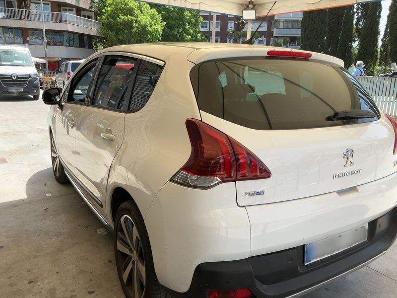 Peugeot 3008 1.6 Blue-HDi Allure 2015 – снимка 6
