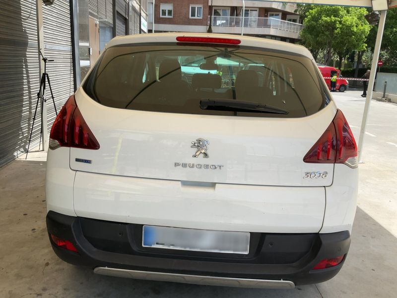 Peugeot 3008 1.6 Blue-HDi Allure 2015 – снимка 7