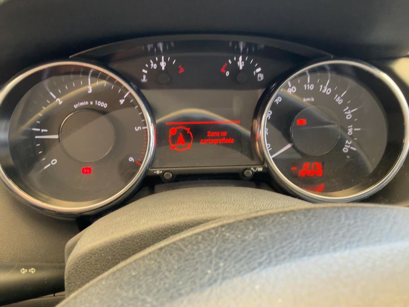 Peugeot 3008 1.6 Blue-HDi Allure 2015 – снимка 18