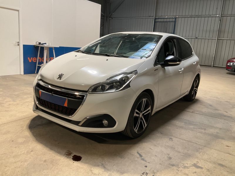 Peugeot 208 1.2 e-THP GT Line 2016 – снимка 1