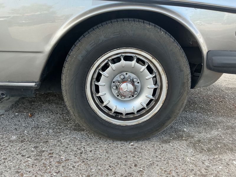 Mercedes-Benz 123 D 240 1981 – снимка 11