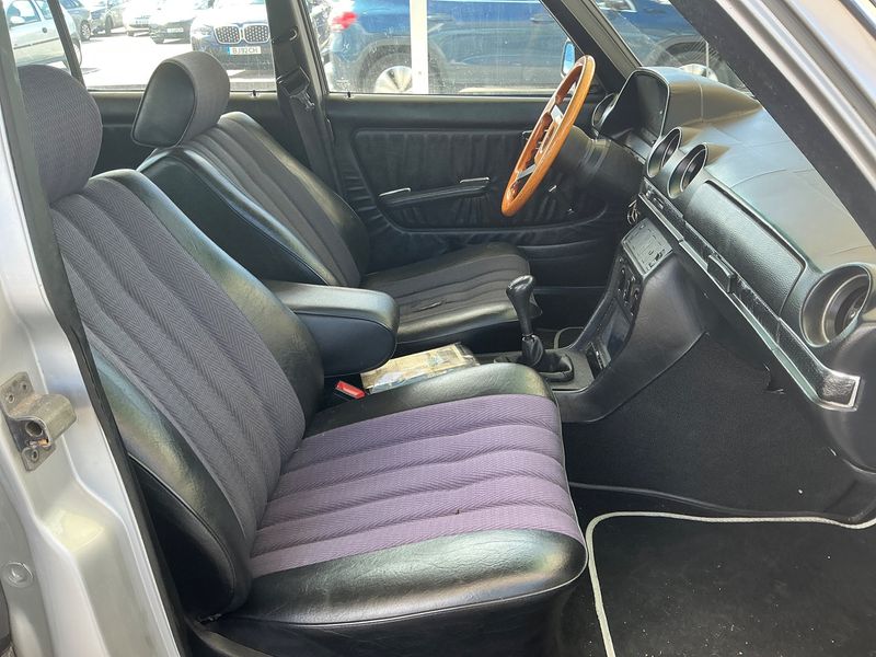 Mercedes-Benz 123 D 240 1981 – снимка 16