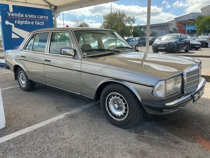 Mercedes-Benz 123 D 240 1981 – снимка 12