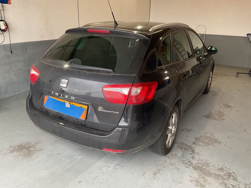 Seat Ibiza 1.2 TDI Style 2011 – снимка 2