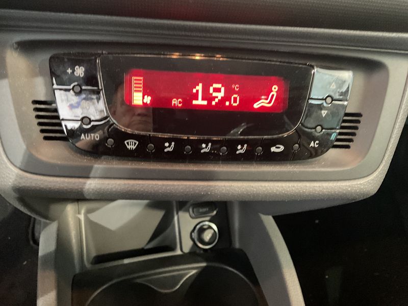 Seat Ibiza 1.2 TDI Style 2011 – снимка 6