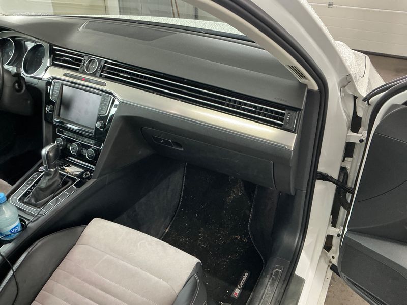 Volkswagen Passat 2.0 TDI Highline 4Motion BlueMotion Tech 2015 – снимка 22